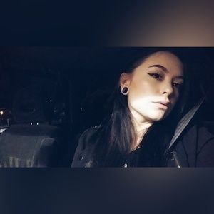 Meet your Posher, Victoria